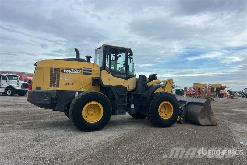 Komatsu WA320-8 Wheel Loader Chargeuse sur pneus