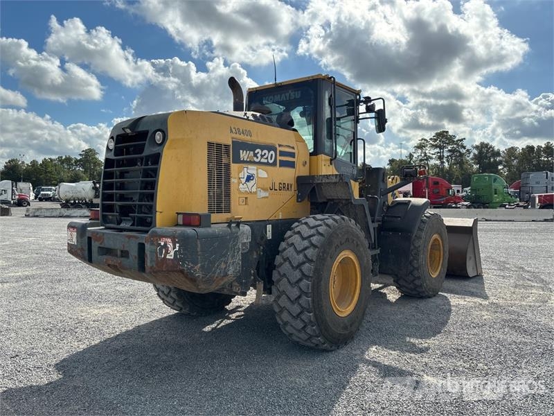 Komatsu WA320-8 Wheel Loader Pyöräkuormaajat