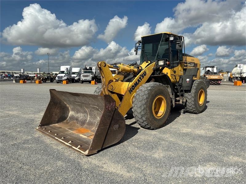 Komatsu WA320-8 Wheel Loader Pyöräkuormaajat