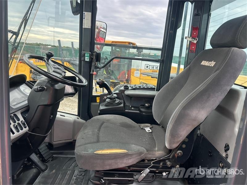 Komatsu WA320-8 Wheel Loader Chargeuse sur pneus