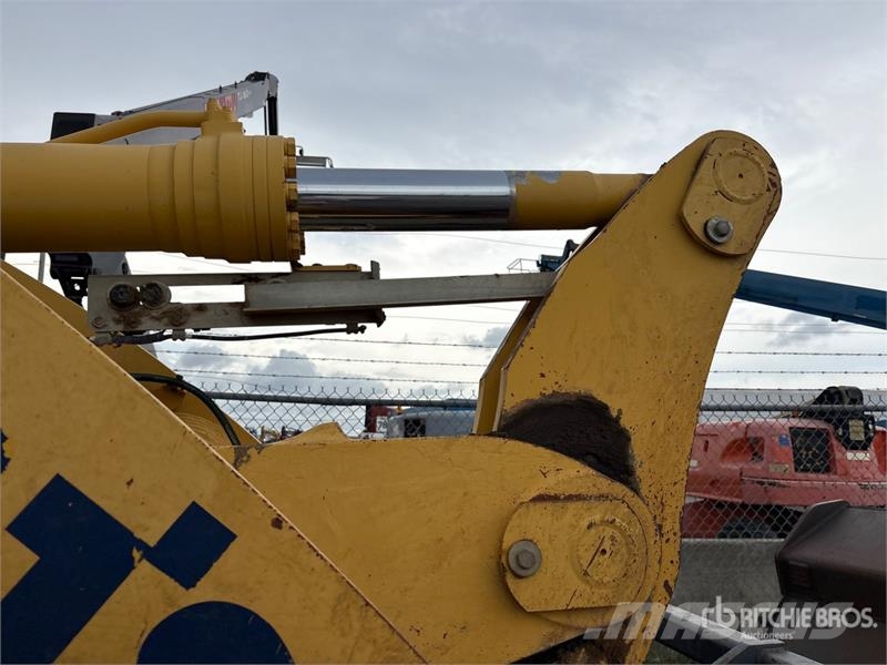 Komatsu WA320-8 Wheel Loader Kolesni nakladalci