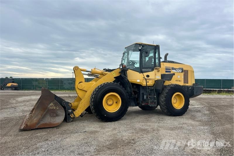 Komatsu WA320-8 Wheel Loader Chargeuse sur pneus