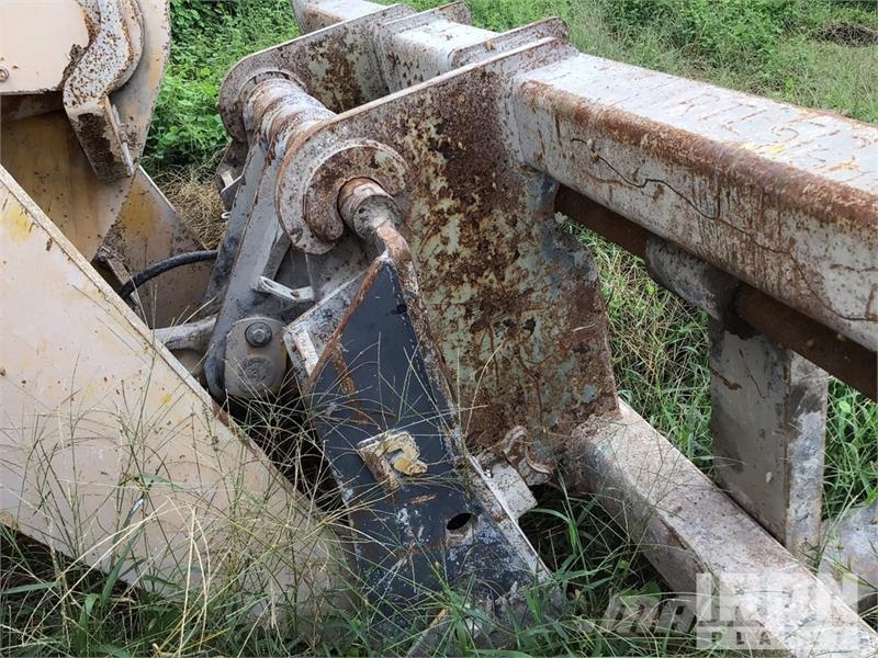 Komatsu WA380-7 Pale gommate