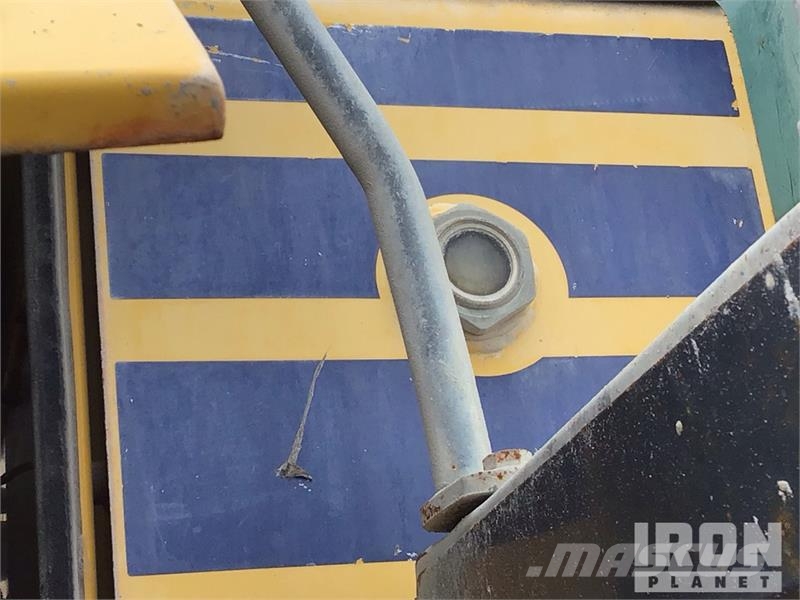 Komatsu WA380-7 Pale gommate