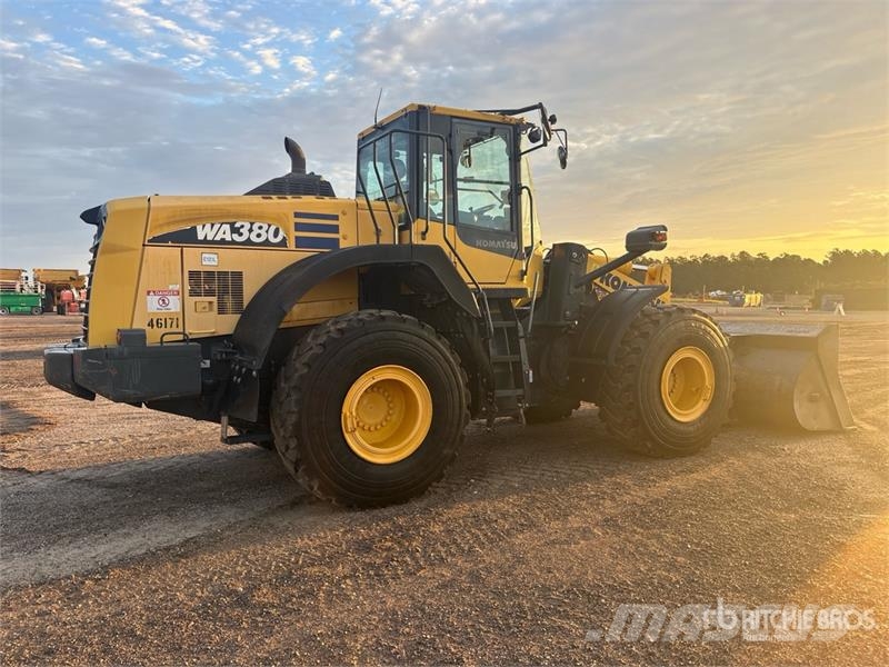 Komatsu WA380-8 Wheel Loader Rataslaadurid