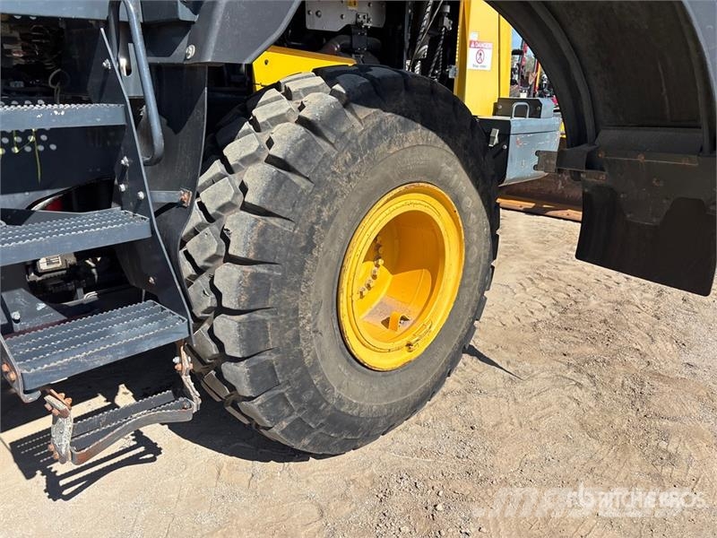 Komatsu WA380-8 Wheel Loader Chargeuse sur pneus