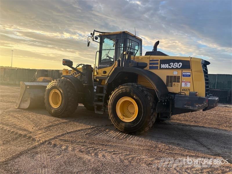 Komatsu WA380-8 Wheel Loader Rataslaadurid