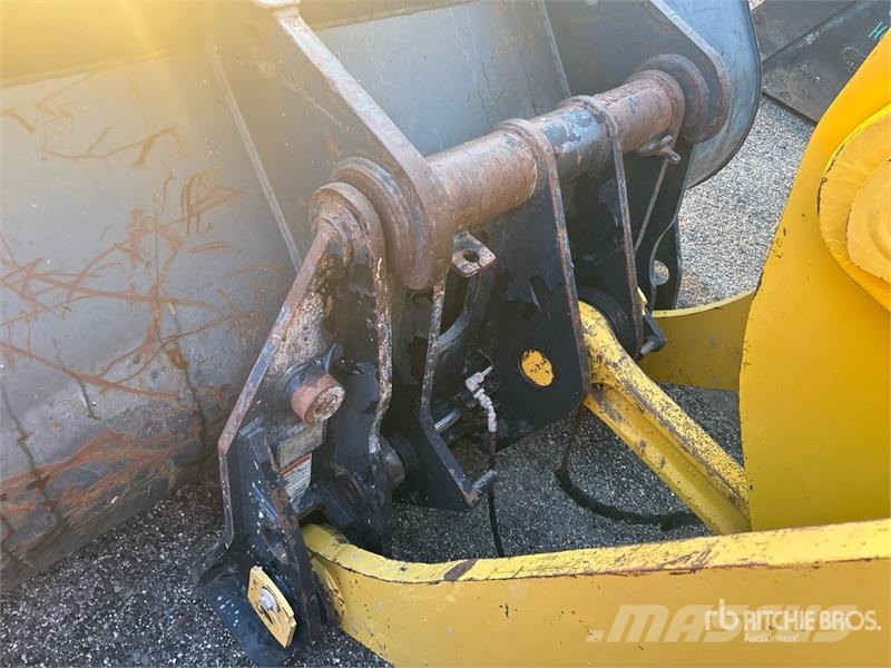 Komatsu WA380-8 Wheel Loader Rataslaadurid