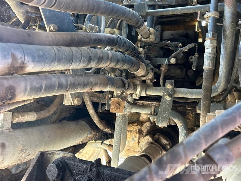 Komatsu WA470-7 Pale gommate