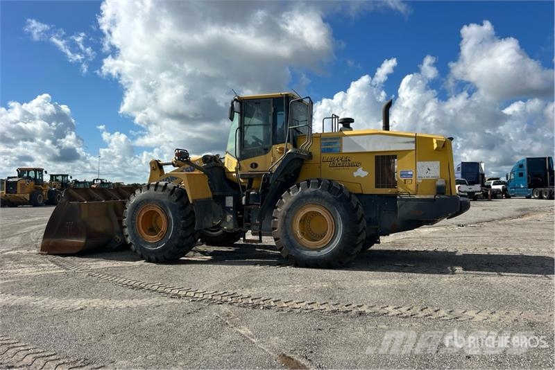 Komatsu WA470-7 Wheel loaders