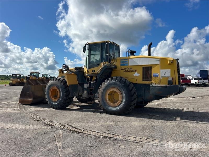 Komatsu WA470-7 Pale gommate