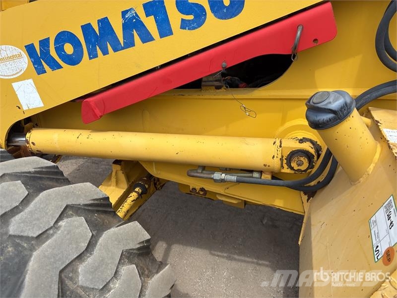 Komatsu WB140 Retroescavadeiras