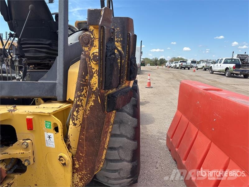 Komatsu WB140 Retroescavadeiras