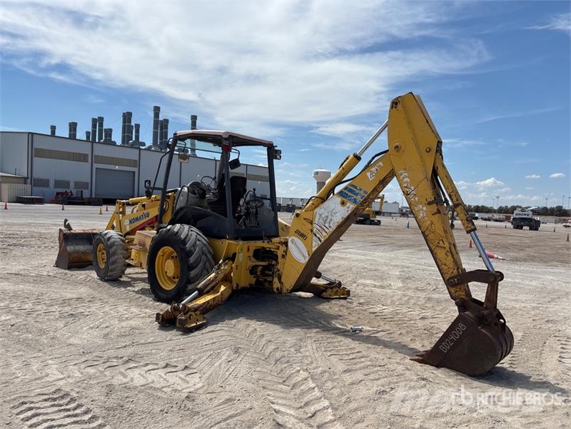 Komatsu WB140 Retroescavadeiras