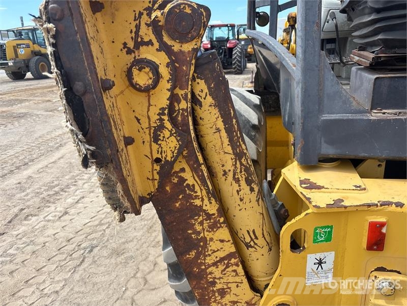 Komatsu WB140 Retroescavadeiras