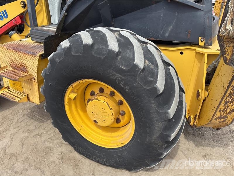 Komatsu WB140 Retroescavadeiras