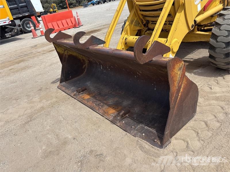 Komatsu WB140 Retroescavadeiras