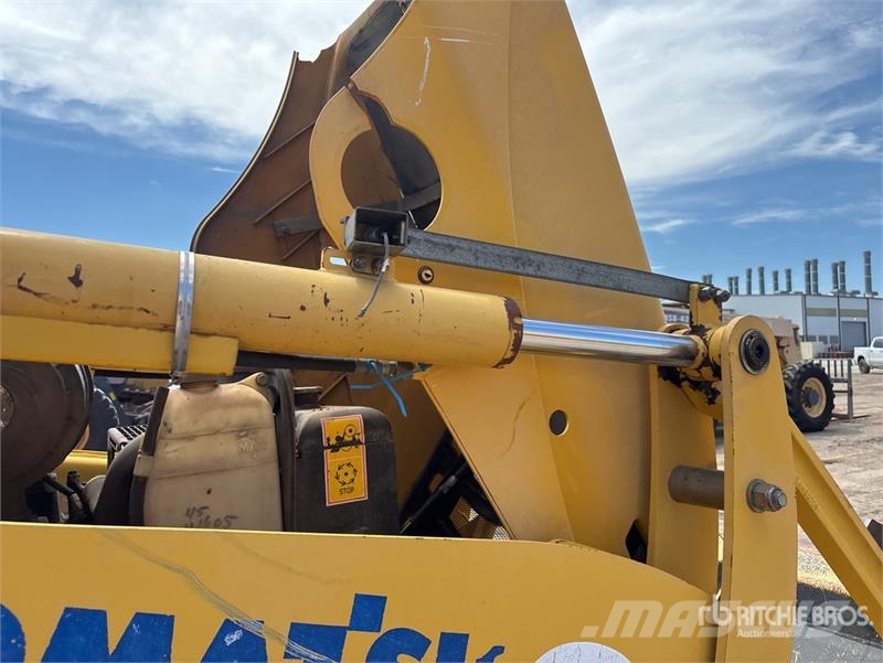 Komatsu WB140 Retroescavadeiras