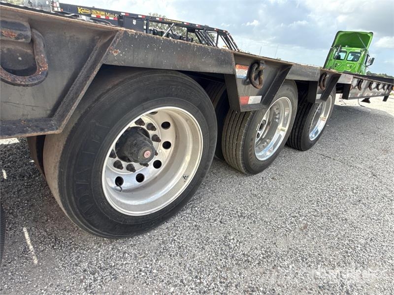 Kraftsman Tri/A Equipment Trailer Prívesy na prepravu automobilov