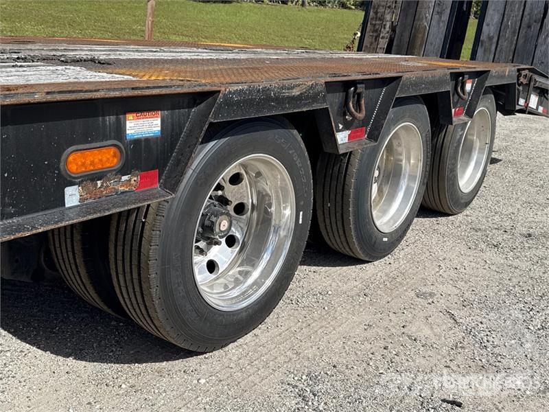Kraftsman Tri/A Equipment Trailer Prívesy na prepravu automobilov