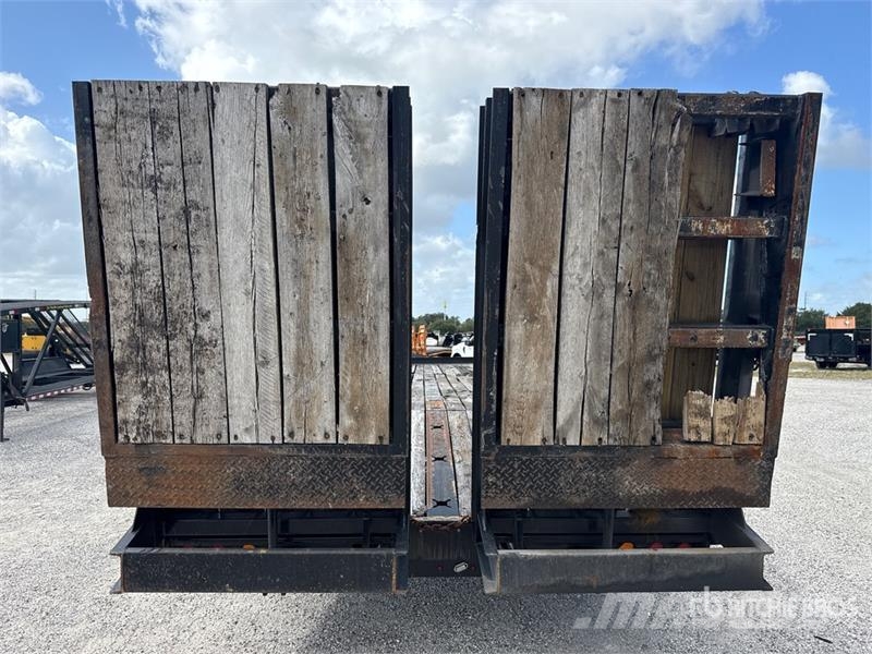Kraftsman Tri/A Equipment Trailer Prívesy na prepravu automobilov