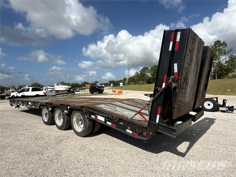 Kraftsman Tri/A Equipment Trailer Prívesy na prepravu automobilov