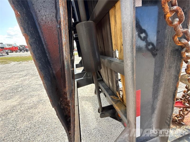 Kraftsman Tri/A Equipment Trailer Prívesy na prepravu automobilov