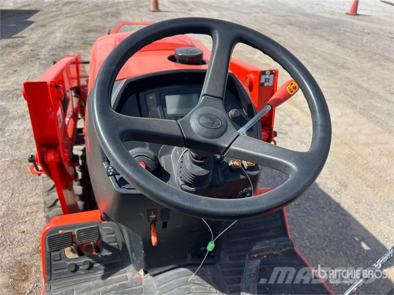 Kubota B3350HSD Taajamatraktorit