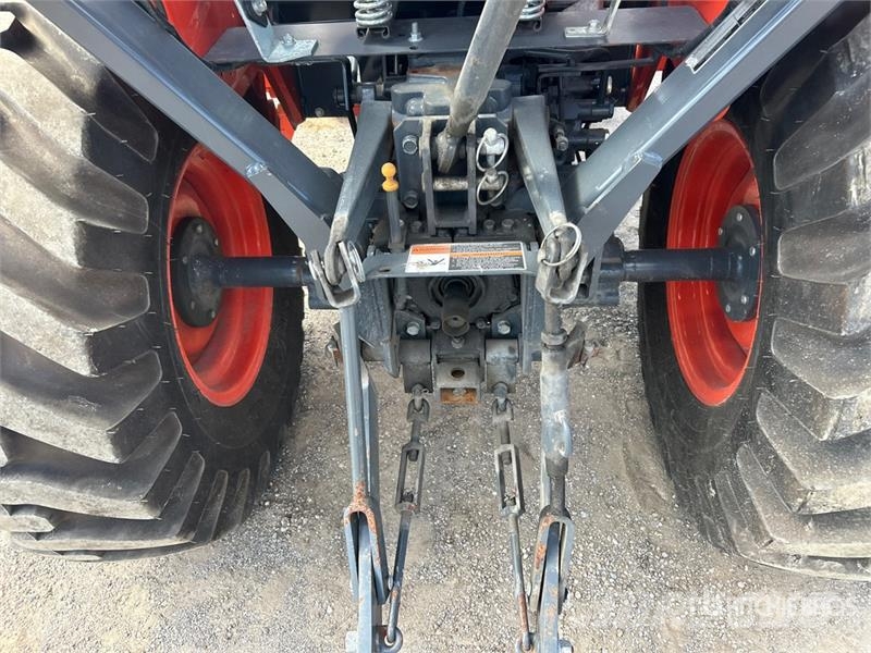 Kubota B3350HSD Taajamatraktorit