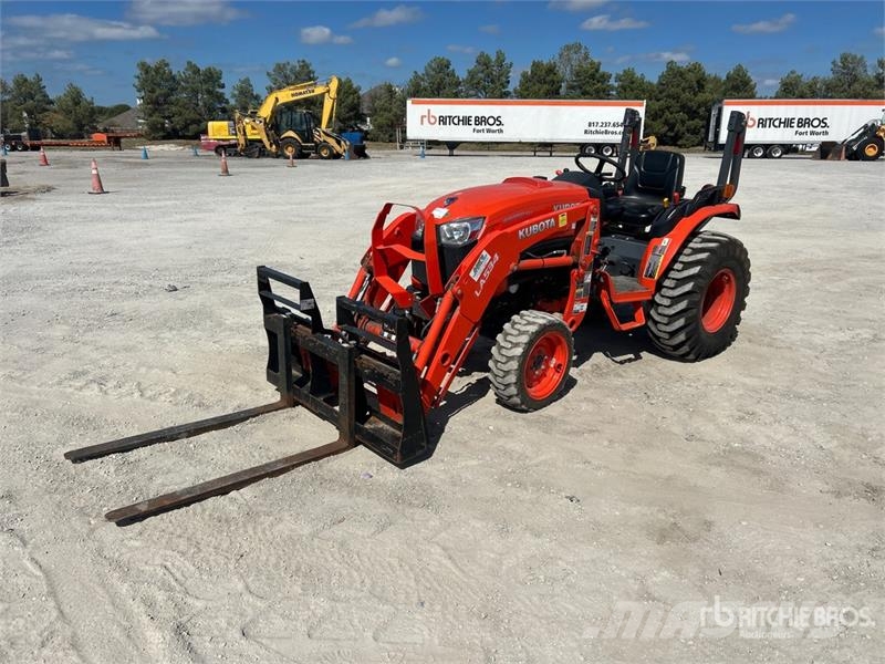 Kubota B3350HSD Taajamatraktorit