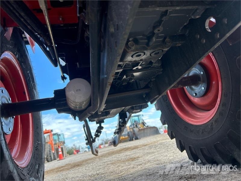 Kubota B3350HSD Taajamatraktorit