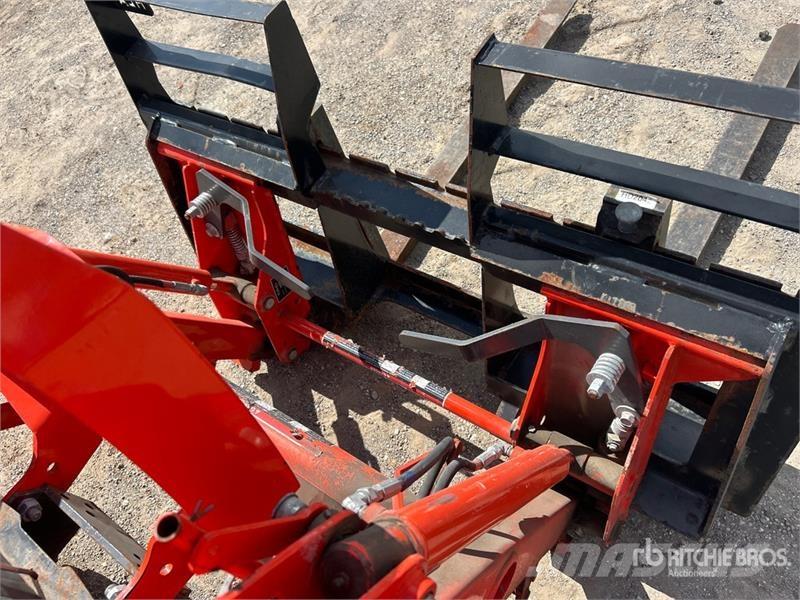 Kubota B3350HSD Taajamatraktorit