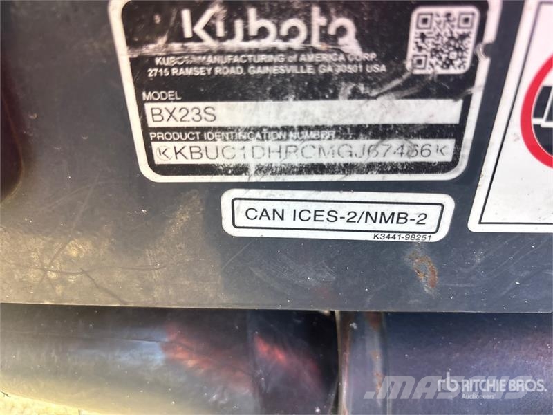 Kubota BX23S 4WD Utility Tractor Tractores compactos
