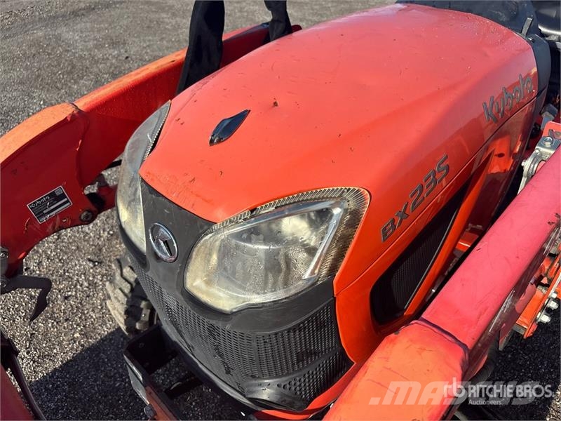 Kubota BX23S 4WD Utility Tractor Tractores compactos