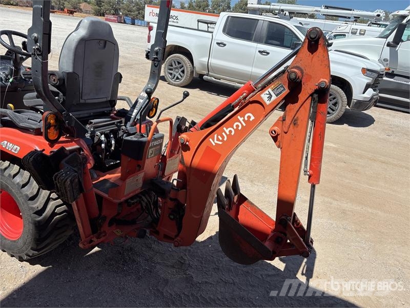 Kubota BX23SLB-R 4WD Utility Tractor Kompakttraktorer