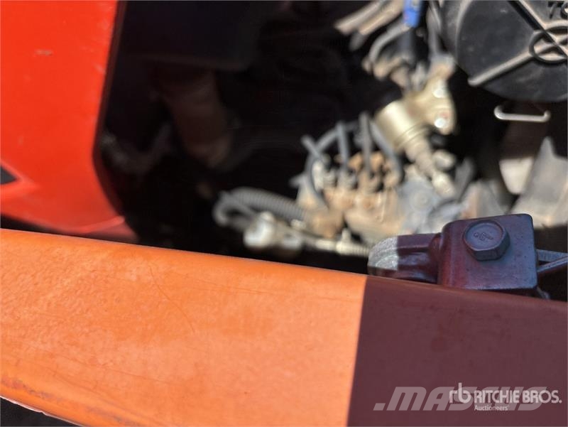 Kubota BX23SLB-R 4WD Utility Tractor Kompakttraktorer