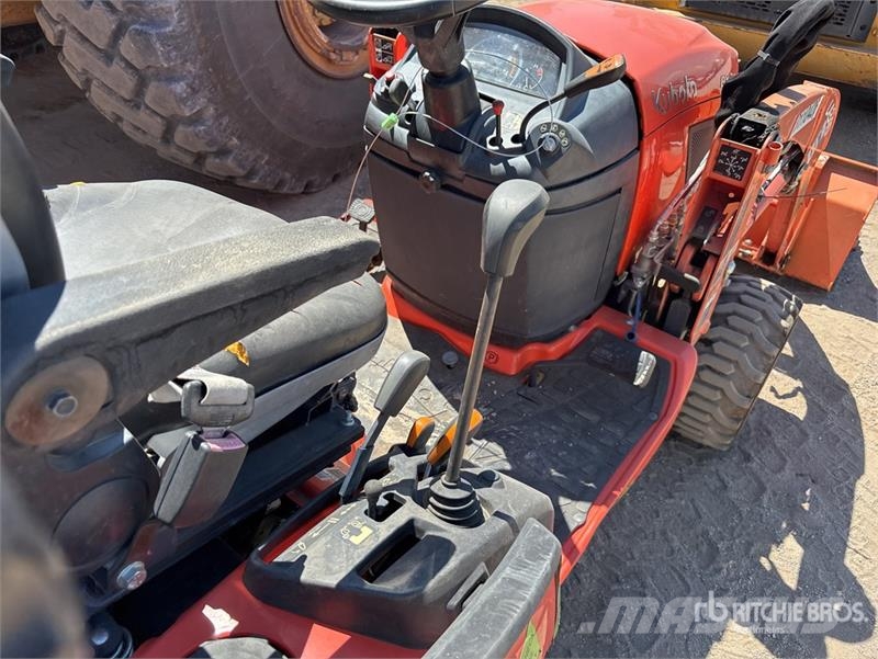 Kubota BX23SLB-R 4WD Utility Tractor Kompakttraktorer