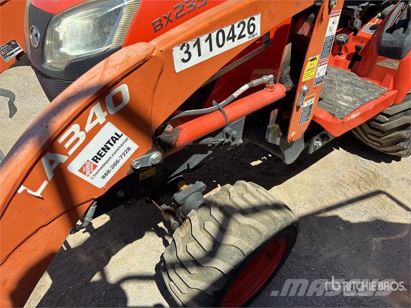 Kubota BX23SLB-R 4WD Utility Tractor Kompakttraktorer