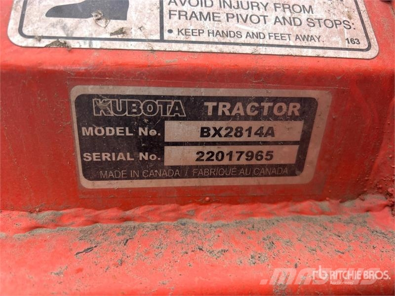 Kubota BX2814A 60 in Sweeper Attachment Metle