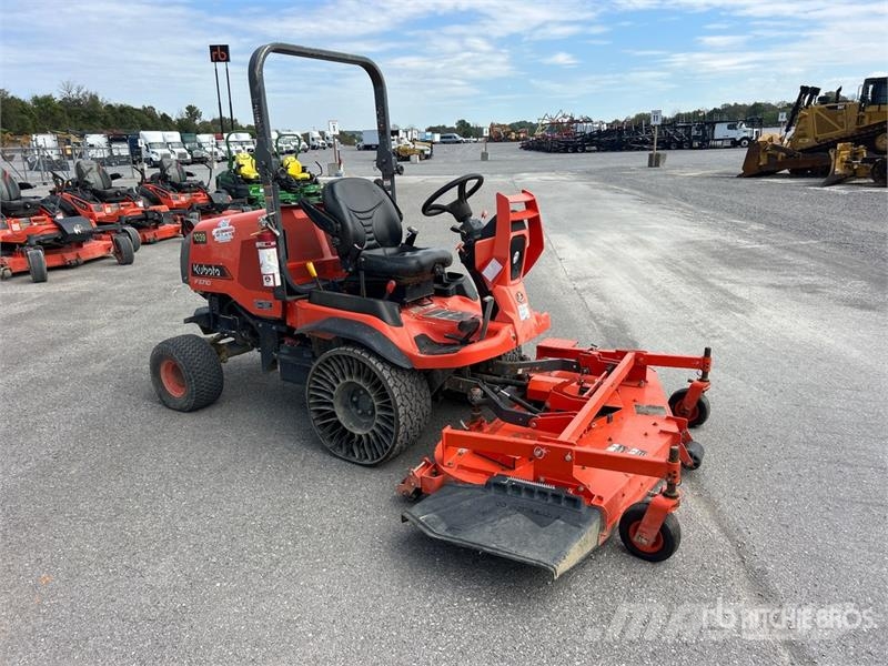 Kubota KUF3710 Ride-On Lawn Mower Самохідні газонокосарки