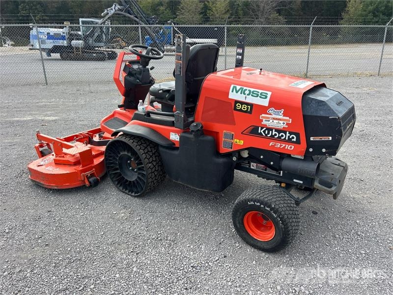 Kubota KUF3710 Ride-On Lawn Mower Traktorske kosilice