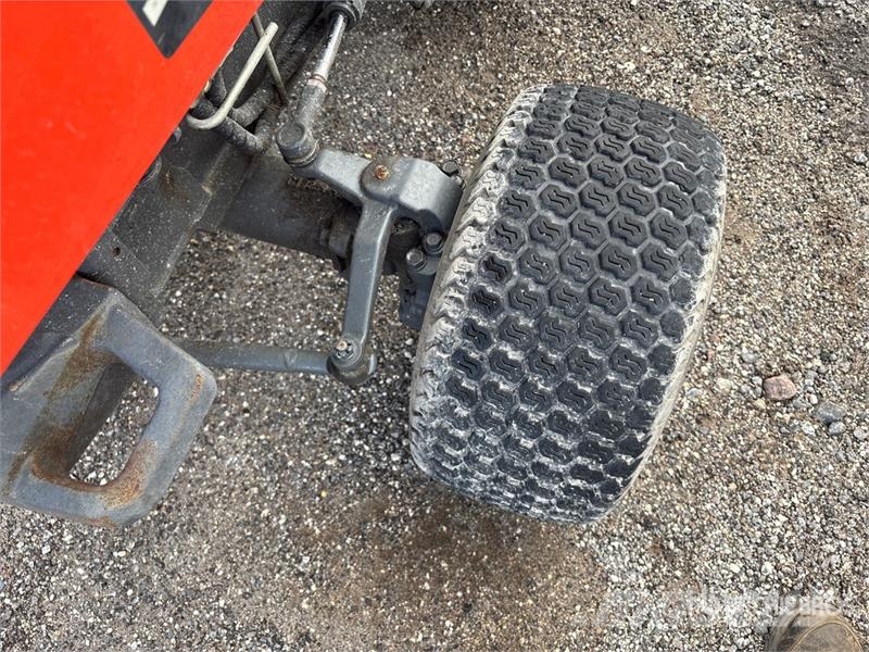 Kubota KUF3710 Ride-On Lawn Mower Reitermäher