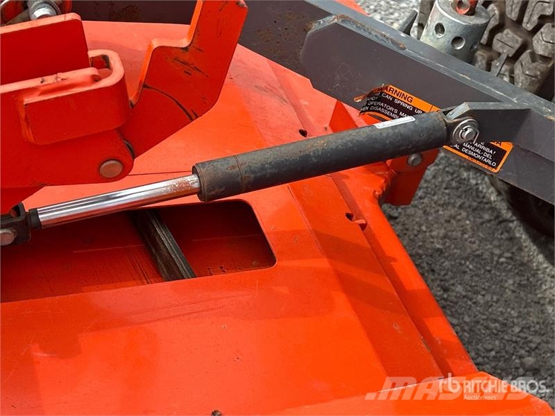 Kubota KUF3710 Ride-On Lawn Mower Traktorske kosilice