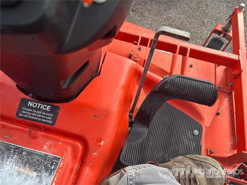 Kubota KUF3710 Ride-On Lawn Mower Reitermäher