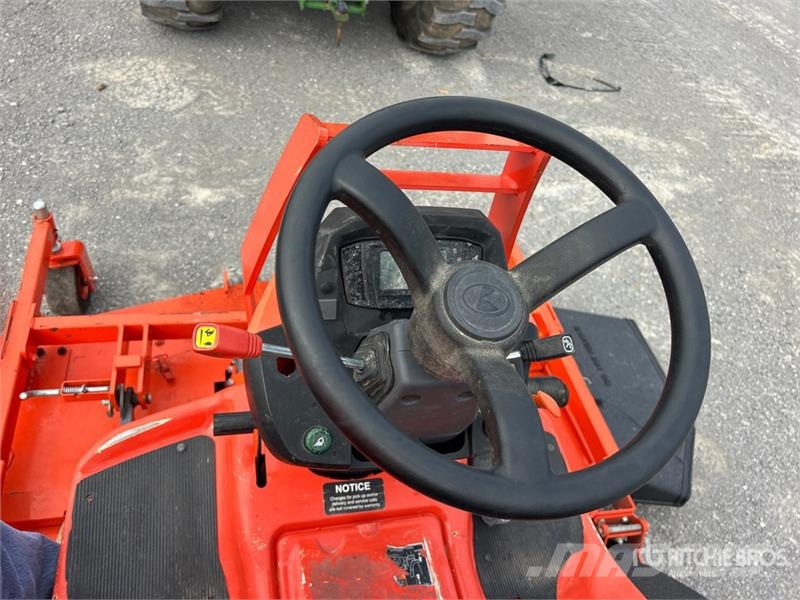 Kubota KUF3710 Ride-On Lawn Mower Traktorske kosilice