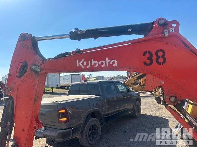 Kubota KX033-4 Mini bageri <7t