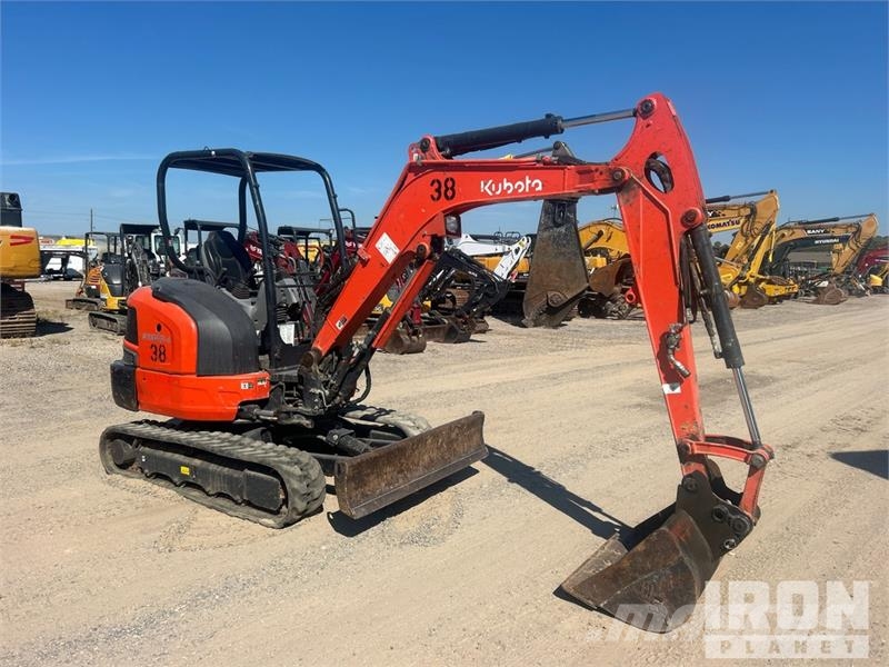 Kubota KX033-4 Mini bageri <7t