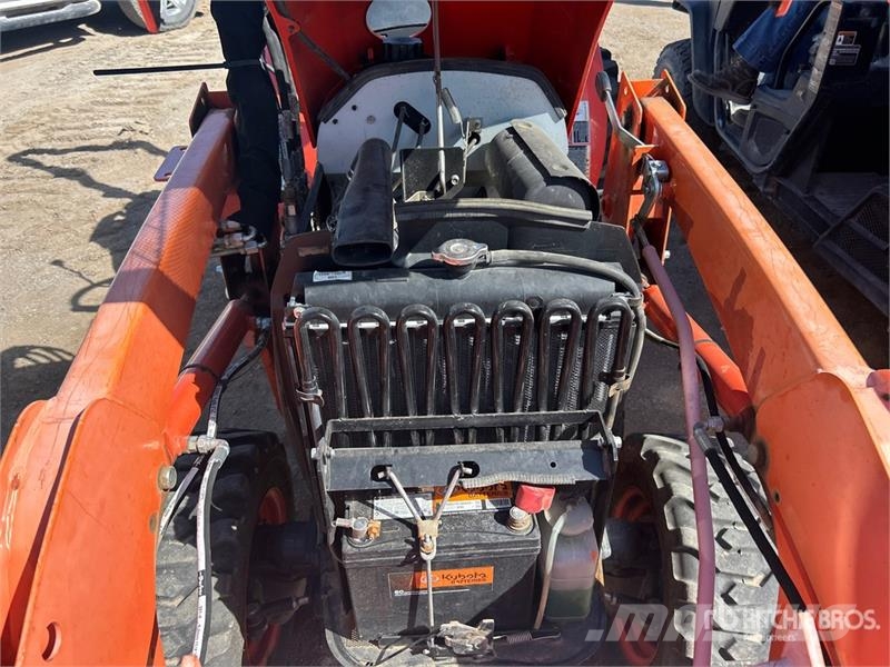 Kubota L3901 HST 4WD Utility Tractor Tractores compactos