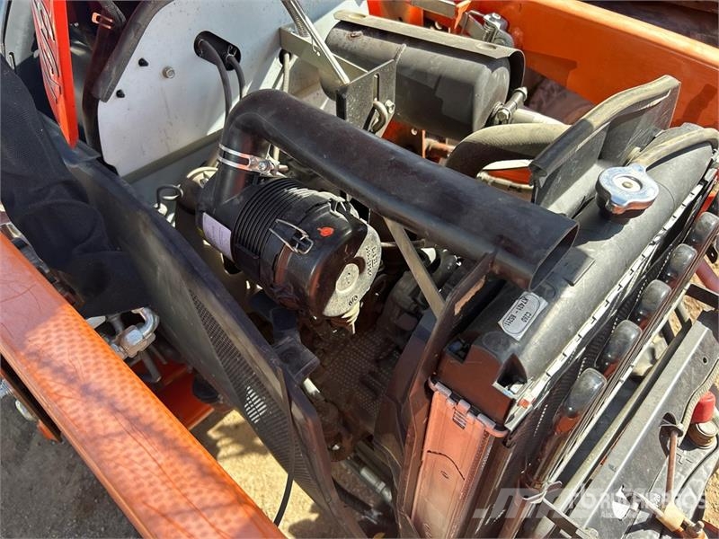 Kubota L3901 HST 4WD Utility Tractor Tractores compactos