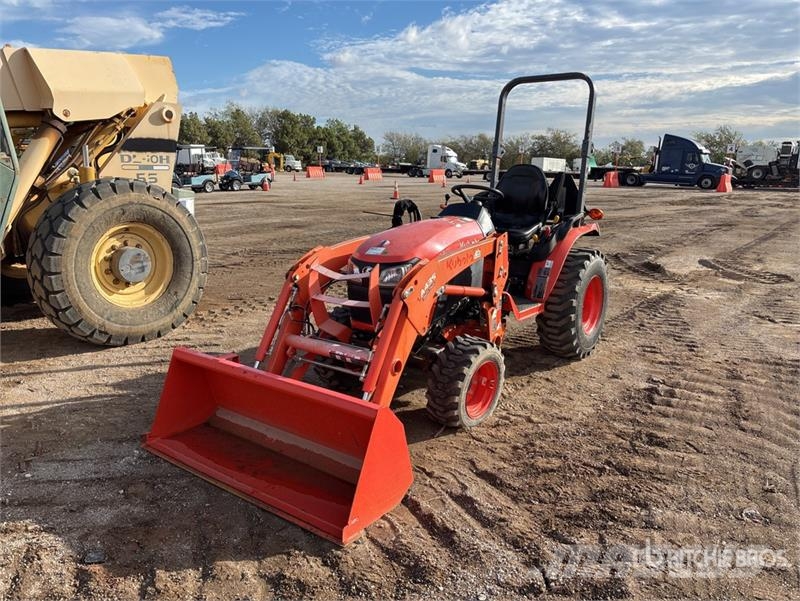 Kubota L3901 HST 4WD Utility Tractor Tractoare compacte